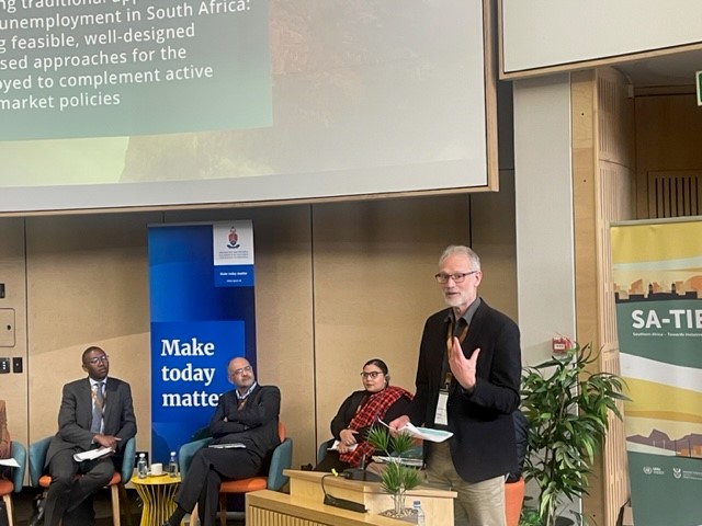 Image: Murray Leibbrandt speaking at the debate. Credit: Pippa Green.