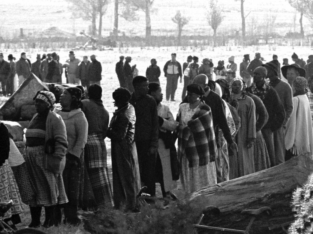 Image: A 2008 recreation of an election queue for the South African 1994 elections. Hennie Stander on Unsplash.