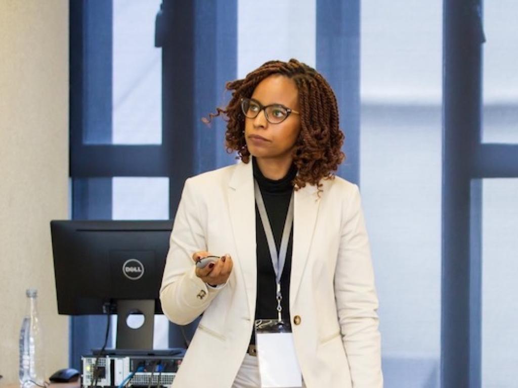 SALDRU PhD Associate, Refilwe Lepelle, presenting a paper at the Jobs and Development Conference 2018 in Colombia.